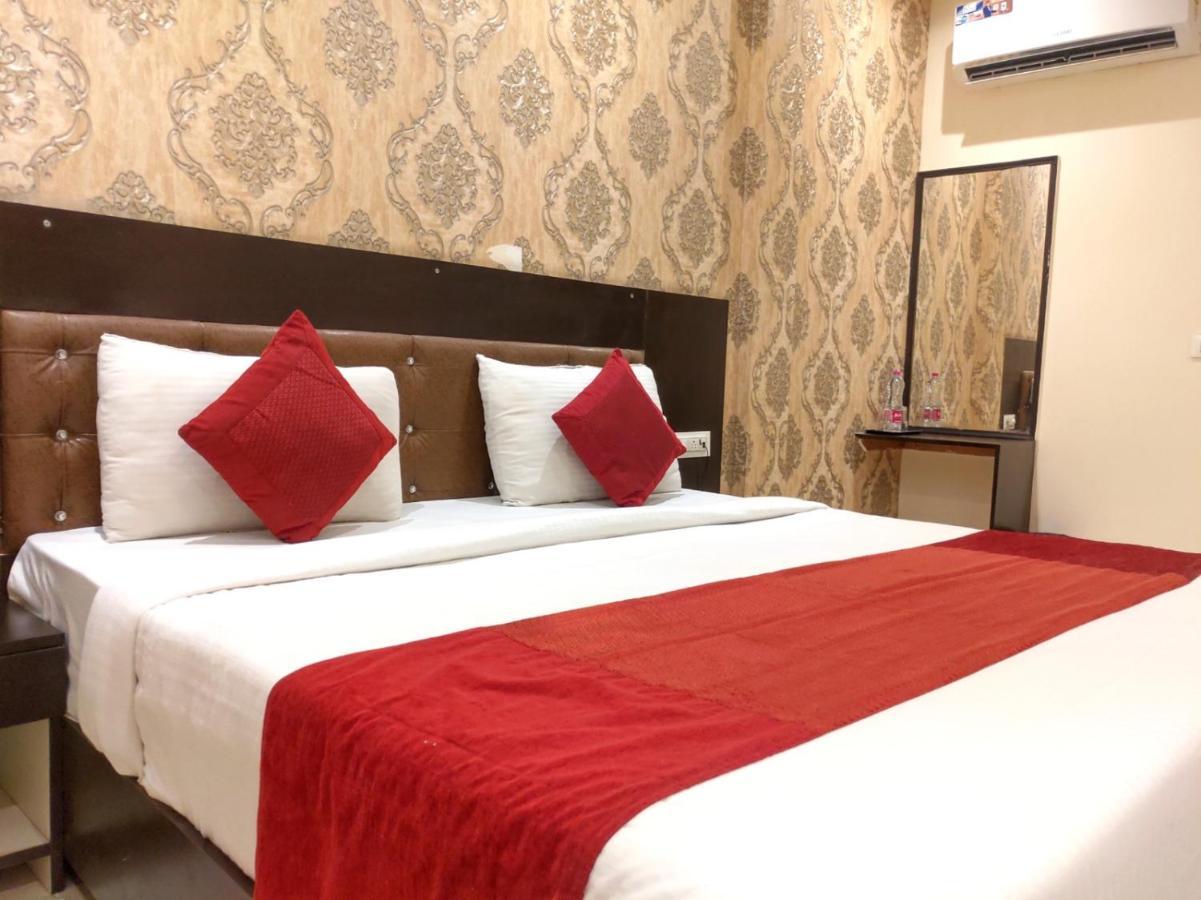 Iconic Inn Near Delhi Igi Airport New Delhi Exterior foto
